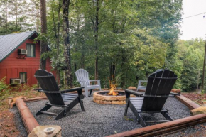 Pioneer Lodge - Cozy Cabin in Blue Ridge